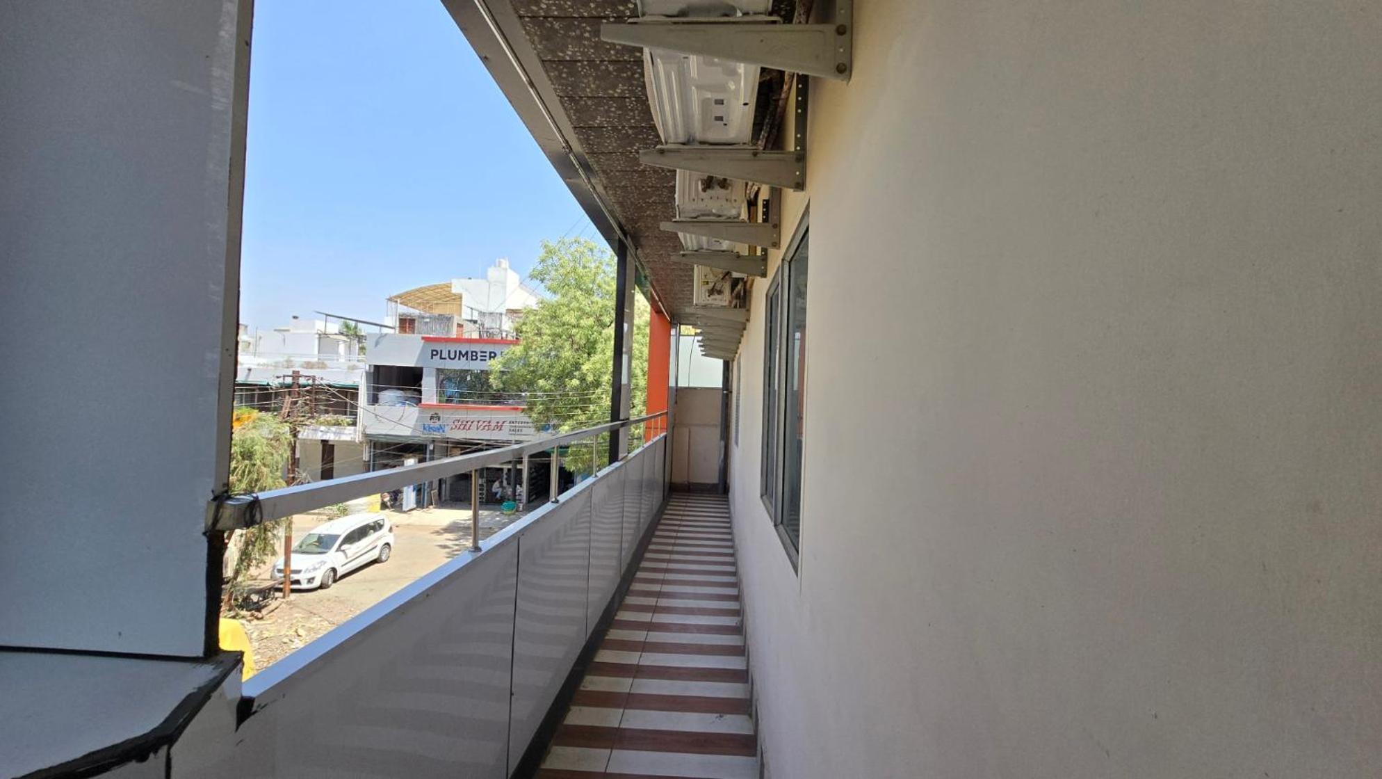 Hotel Maheshwari Green'S Ujjain Exterior foto